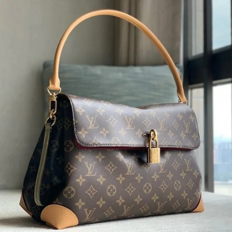 LOUIS VUITTON – HIDE AWAY MM BAG